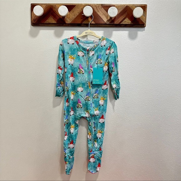 POSH PEANUT GNOMEY GNOMES CHRISTMAS XMAS HOLIDAY FOOTIE ONESIE 18-24M GNOME - Picture 4 of 5